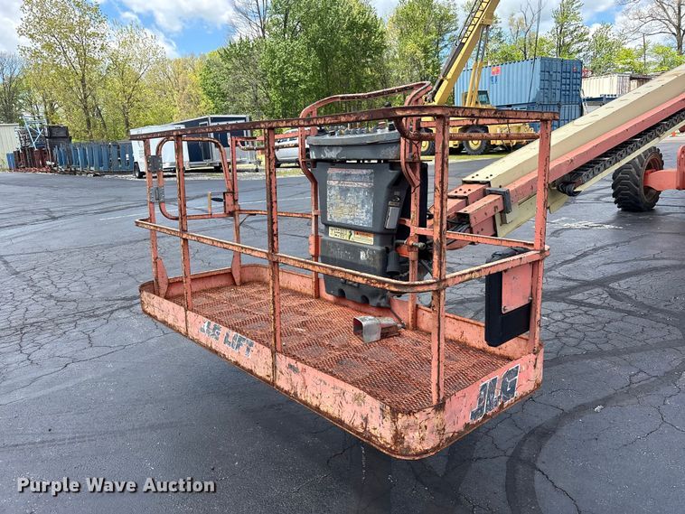 image for item FK1493 2006 JLG 800S boom lift