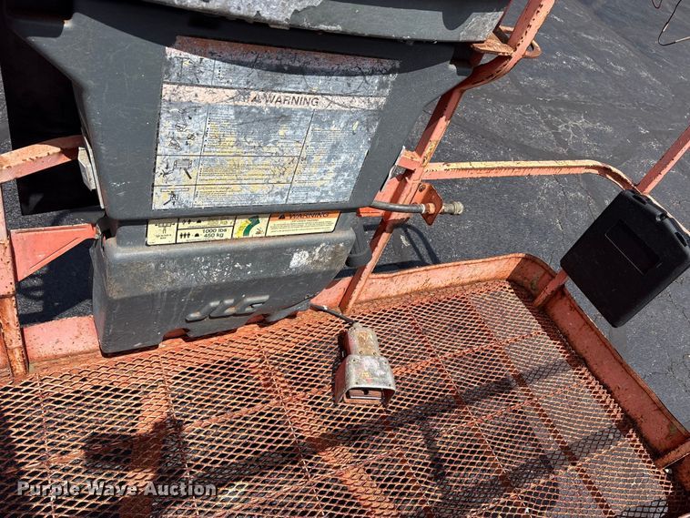 image for item FK1493 2006 JLG 800S boom lift