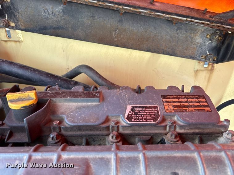 image for item FK1493 2006 JLG 800S boom lift