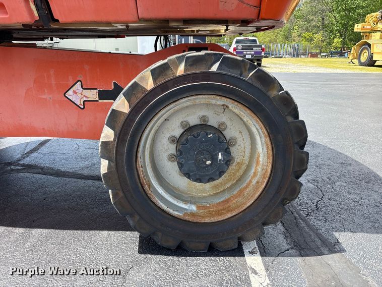 image for item FK1493 2006 JLG 800S boom lift