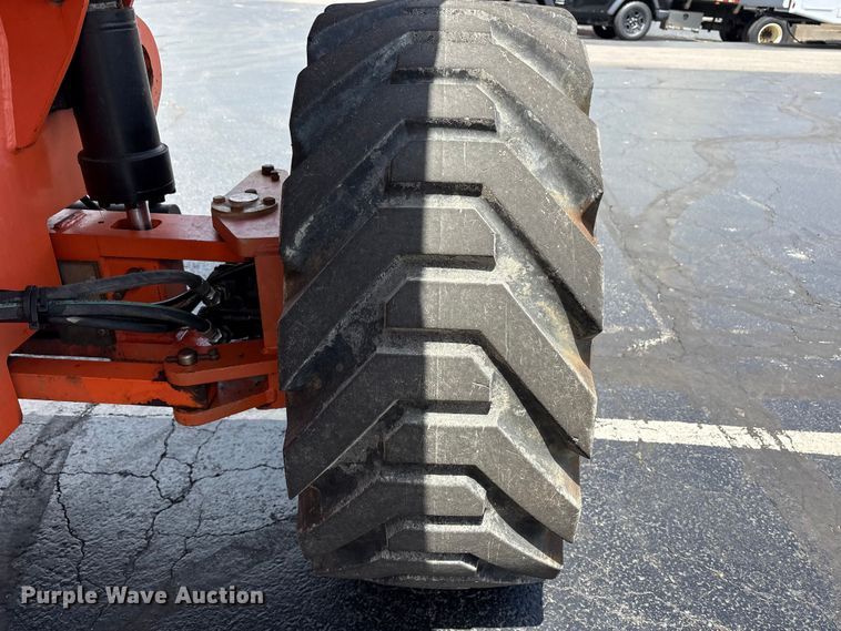 image for item FK1493 2006 JLG 800S boom lift
