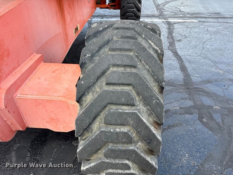 image for item FK1493 2006 JLG 800S boom lift