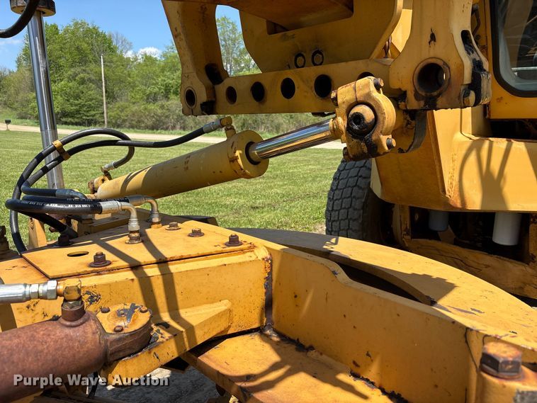 image for item FK1497 1996 Champion 710A motor grader