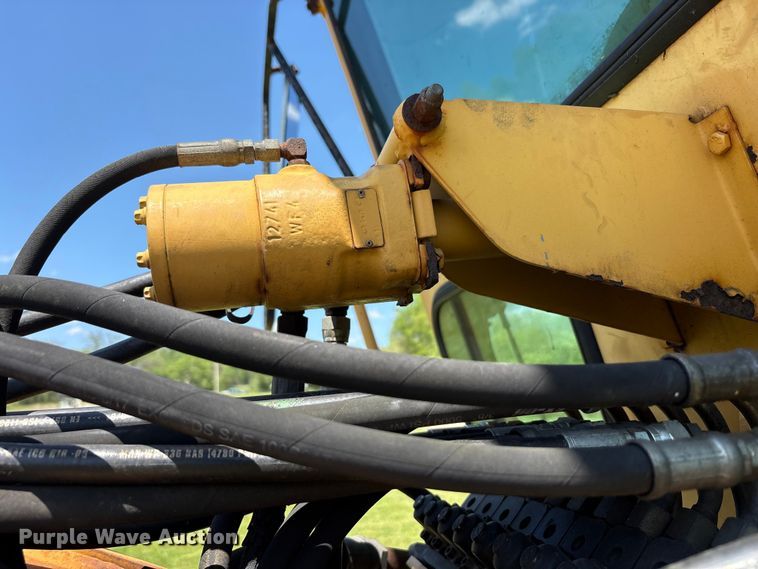image for item FK1497 1996 Champion 710A motor grader