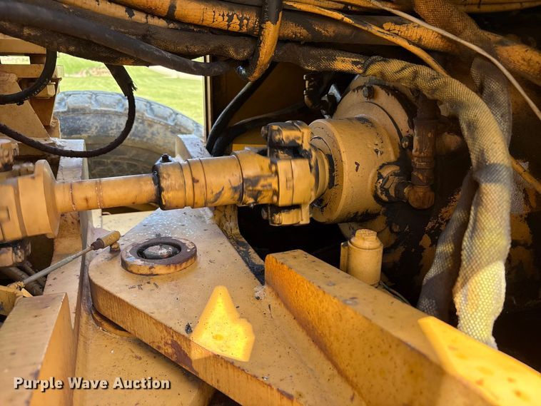 image for item FK1497 1996 Champion 710A motor grader