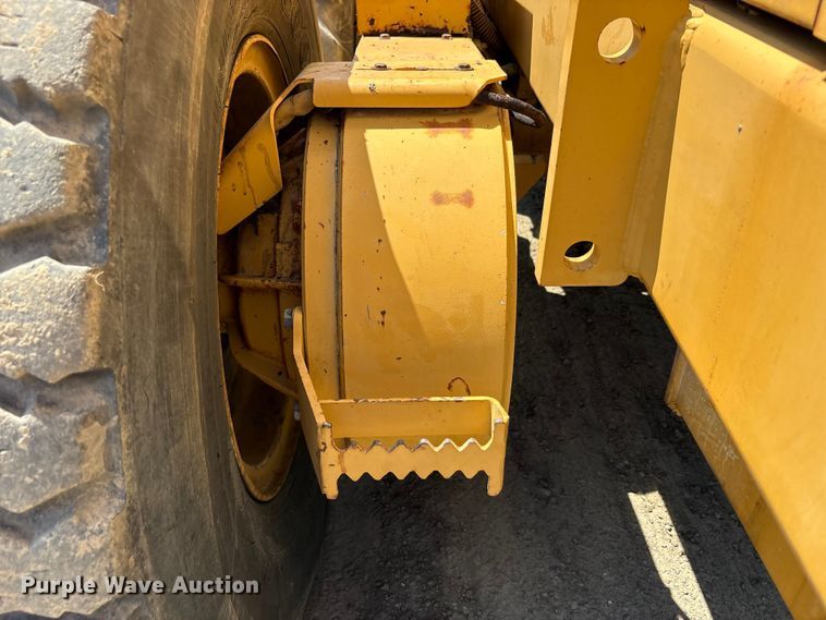 image for item FK1497 1996 Champion 710A motor grader