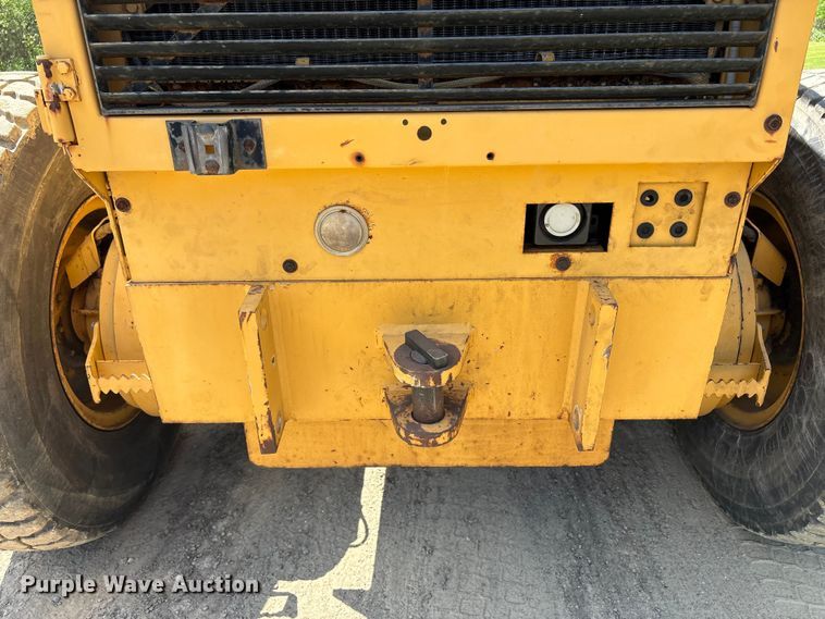 image for item FK1497 1996 Champion 710A motor grader