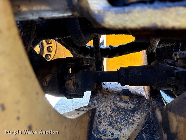 image for item FK1497 1996 Champion 710A motor grader