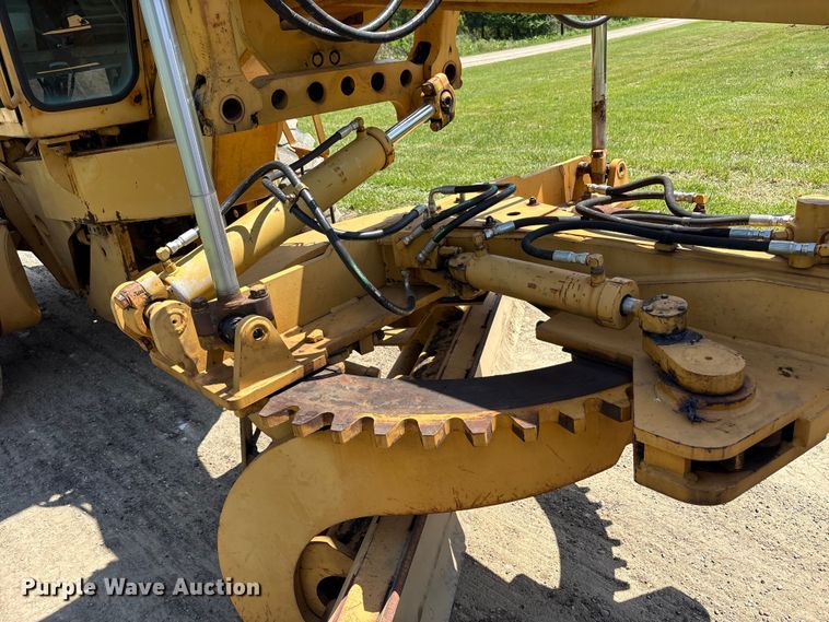 image for item FK1497 1996 Champion 710A motor grader