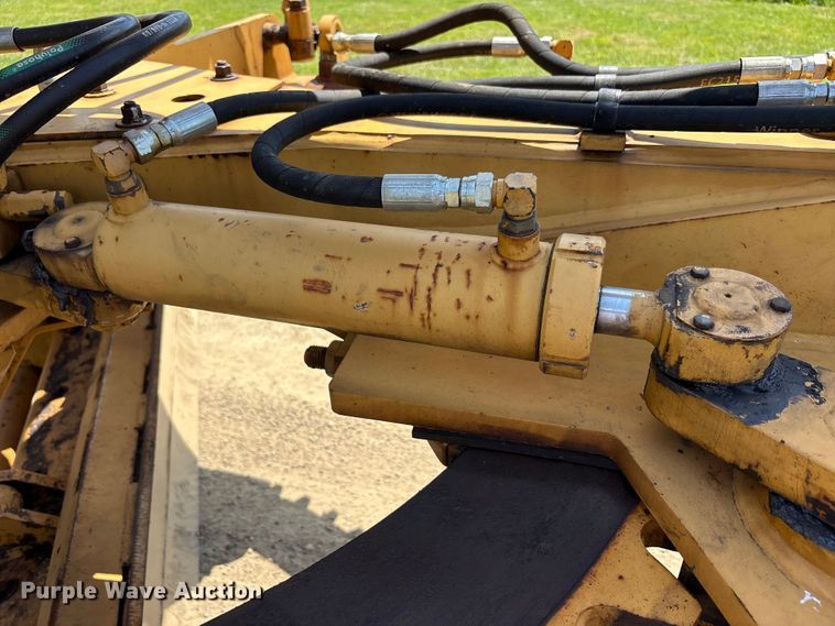 image for item FK1497 1996 Champion 710A motor grader
