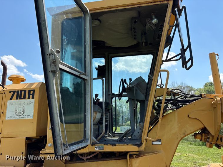 image for item FK1497 1996 Champion 710A motor grader