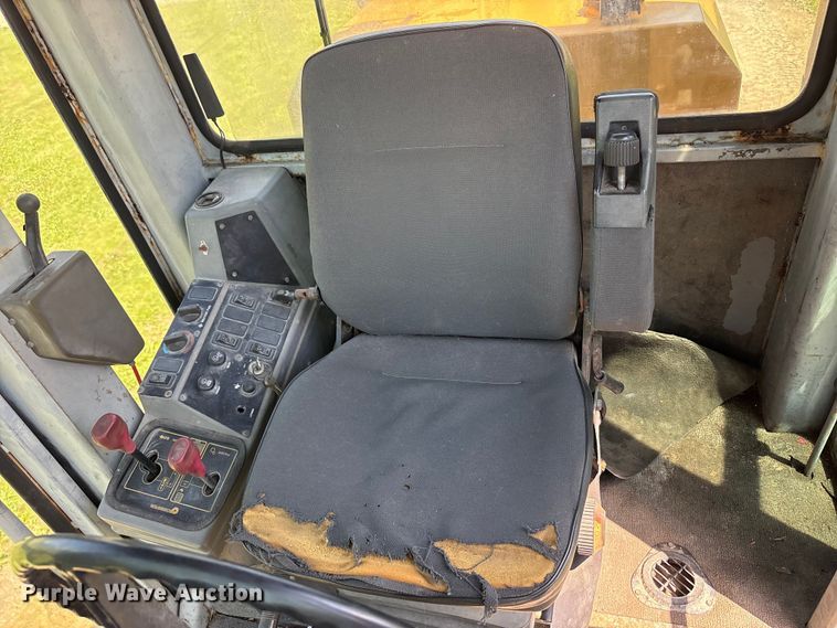 image for item FK1497 1996 Champion 710A motor grader