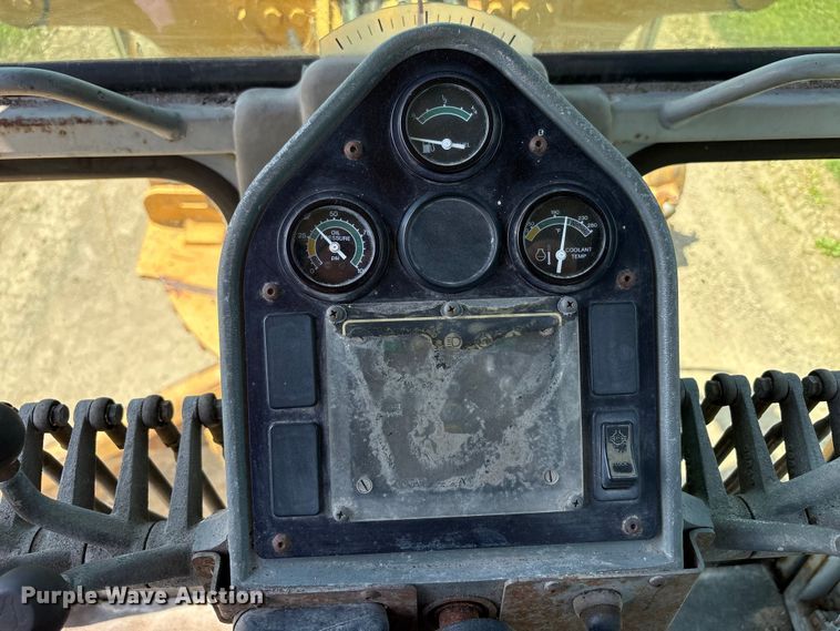 image for item FK1497 1996 Champion 710A motor grader