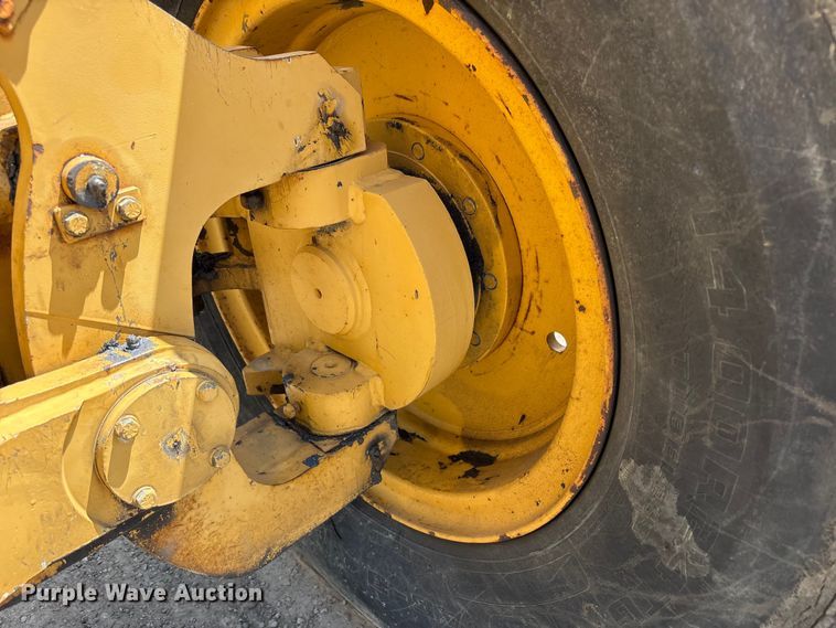 image for item FK1497 1996 Champion 710A motor grader