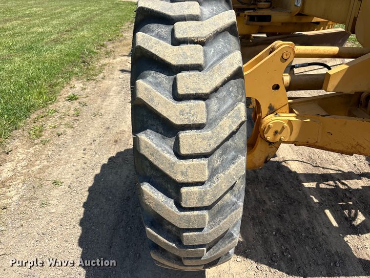 image for item FK1497 1996 Champion 710A motor grader