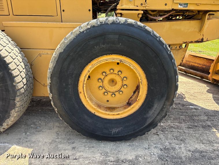 image for item FK1497 1996 Champion 710A motor grader