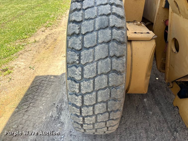 image for item FK1497 1996 Champion 710A motor grader