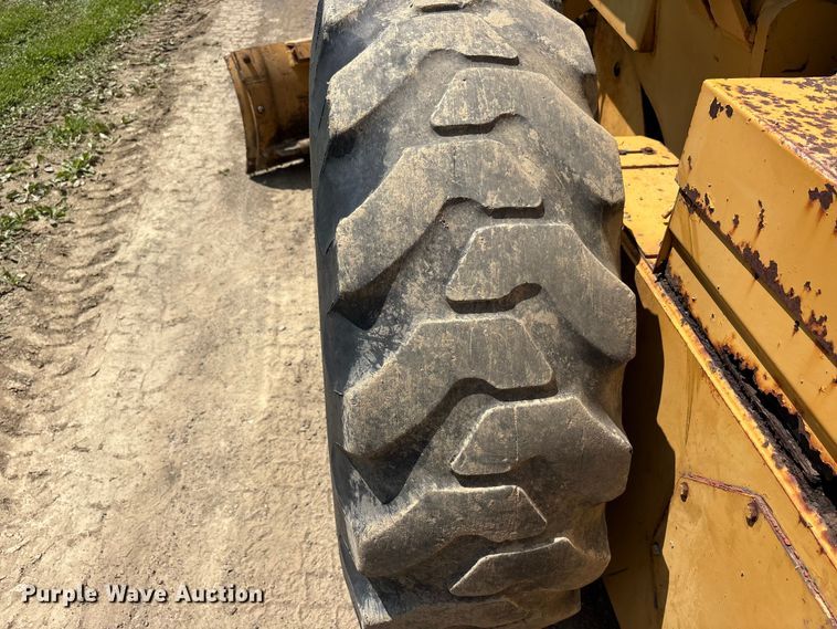 image for item FK1497 1996 Champion 710A motor grader