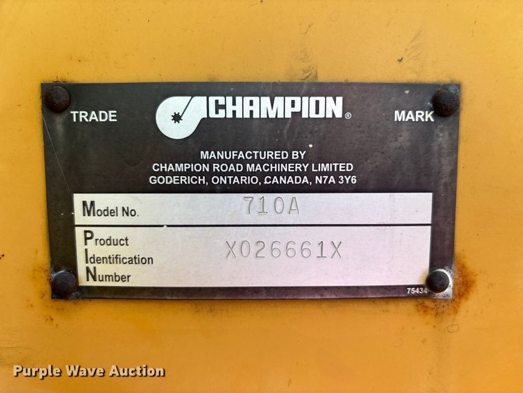 image for item FK1497 1996 Champion 710A motor grader