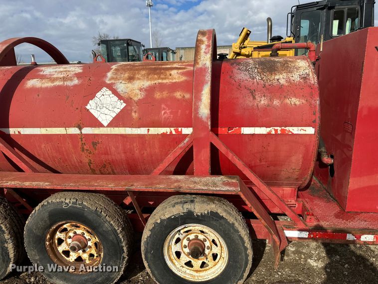 image for item FK1596 Fuel trailer