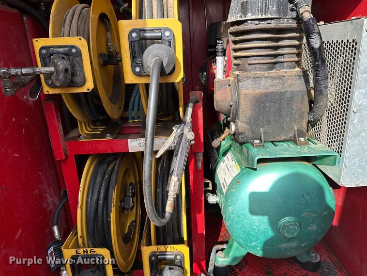 image for item FK1596 Fuel trailer