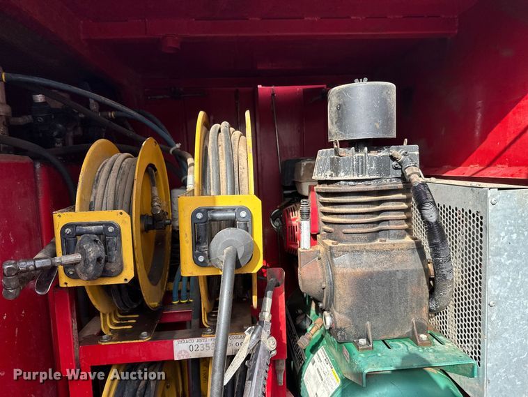 image for item FK1596 Fuel trailer