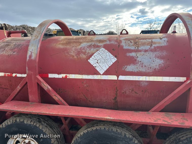 image for item FK1596 Fuel trailer