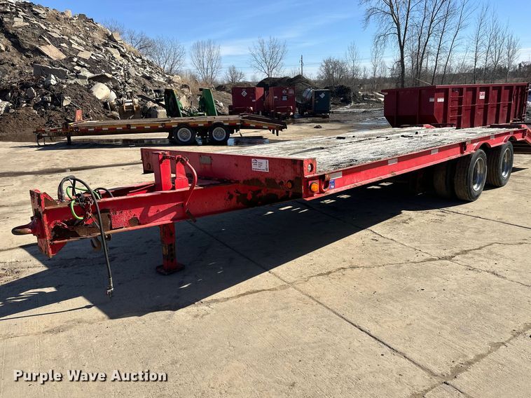 image for item FK1683 1997 Trail King Industries TK20 equipment trailer