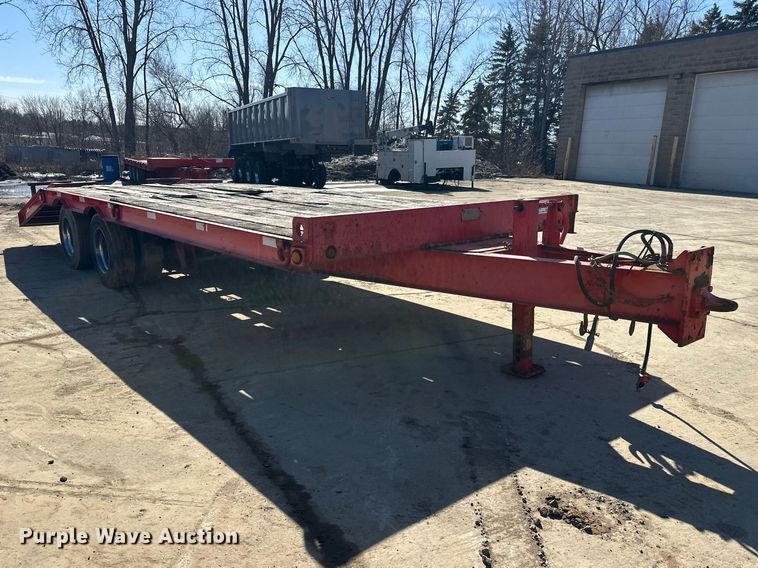 image for item FK1683 1997 Trail King Industries TK20 equipment trailer