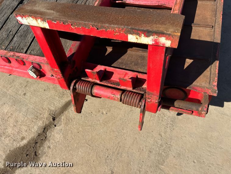 image for item FK1683 1997 Trail King Industries TK20 equipment trailer