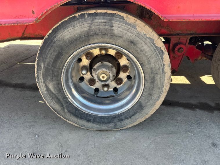 image for item FK1683 1997 Trail King Industries TK20 equipment trailer