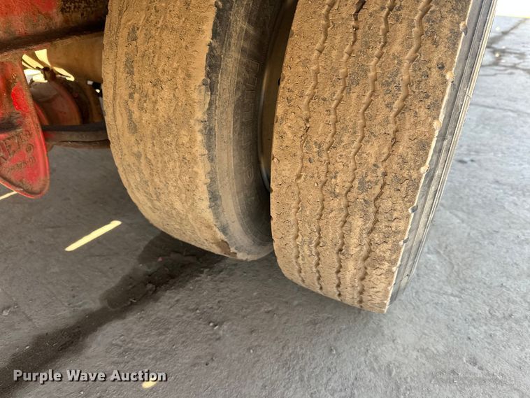 image for item FK1683 1997 Trail King Industries TK20 equipment trailer