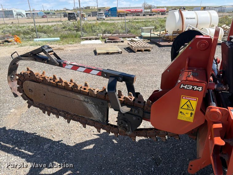 image for item FM7538 2014 Ditch Witch RT45 trencher