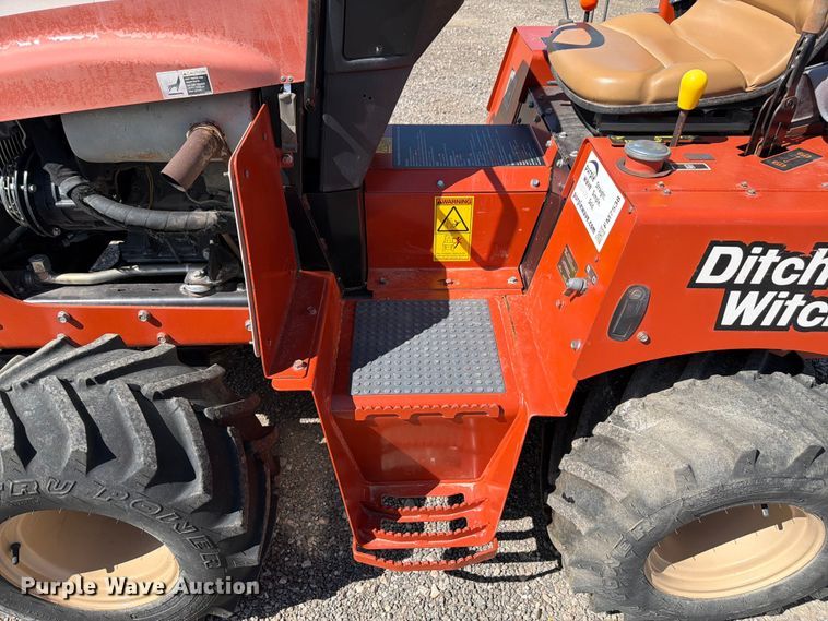 image for item FM7538 2014 Ditch Witch RT45 trencher