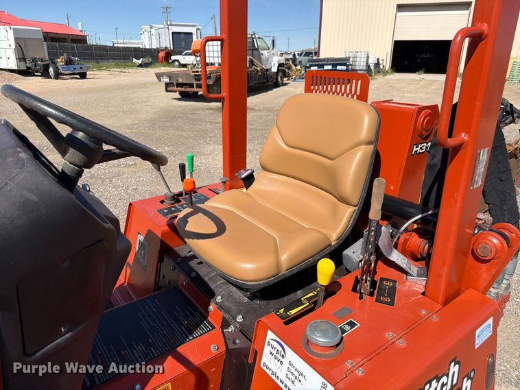 image for item FM7538 2014 Ditch Witch RT45 trencher