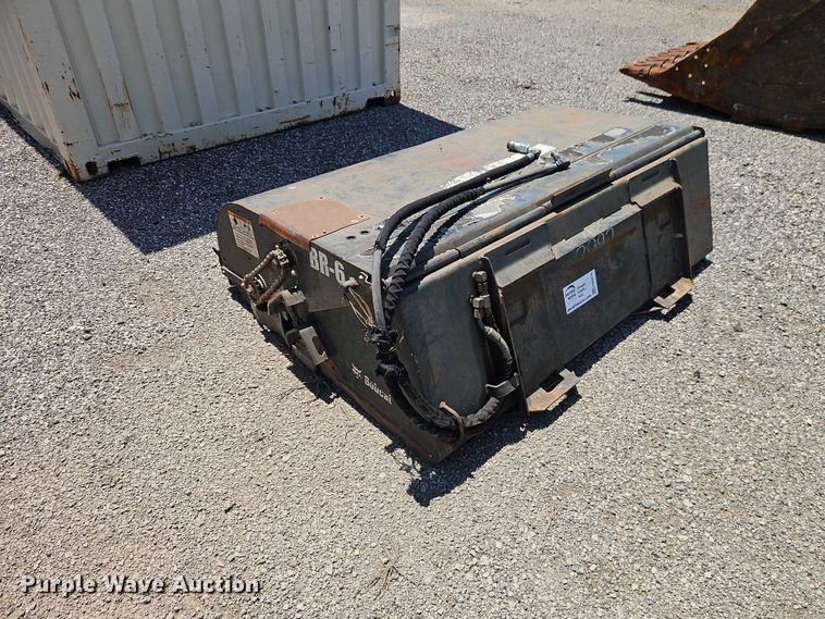 image for item FN5676 2014 Bobcat 72