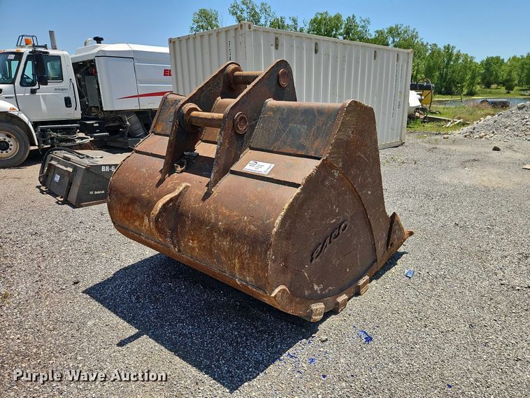 image for item FN5677 Esco excavator bucket
