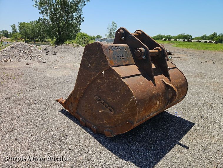 image for item FN5677 Esco excavator bucket