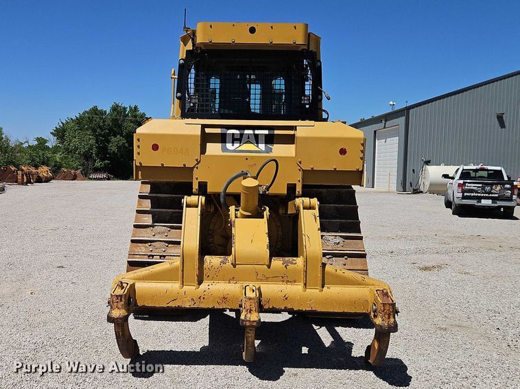 image for item FN5681 2011 Caterpillar D6T XL dozer