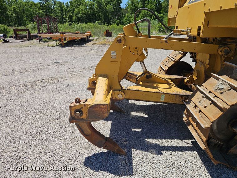 image for item FN5681 2011 Caterpillar D6T XL dozer