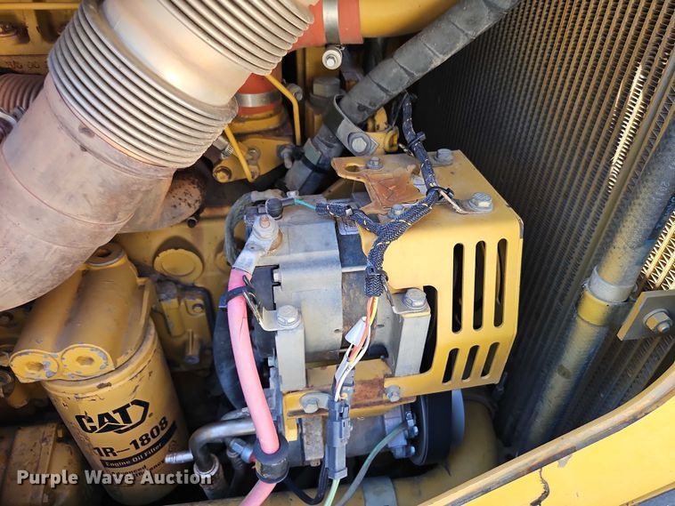 image for item FN5681 2011 Caterpillar D6T XL dozer