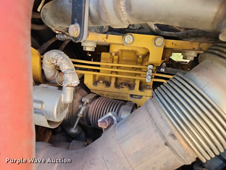 image for item FN5681 2011 Caterpillar D6T XL dozer