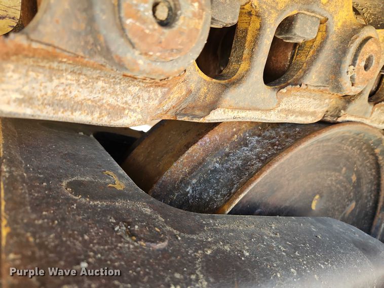 image for item FN5681 2011 Caterpillar D6T XL dozer