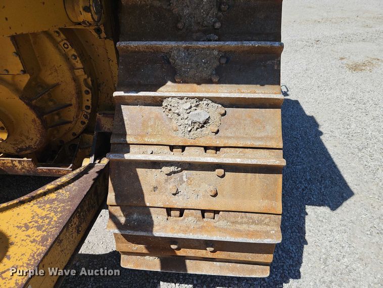 image for item FN5681 2011 Caterpillar D6T XL dozer