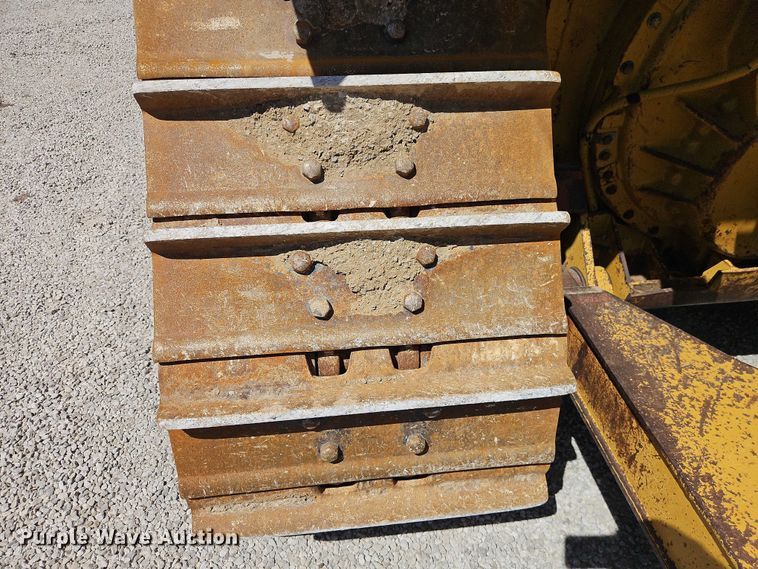 image for item FN5681 2011 Caterpillar D6T XL dozer