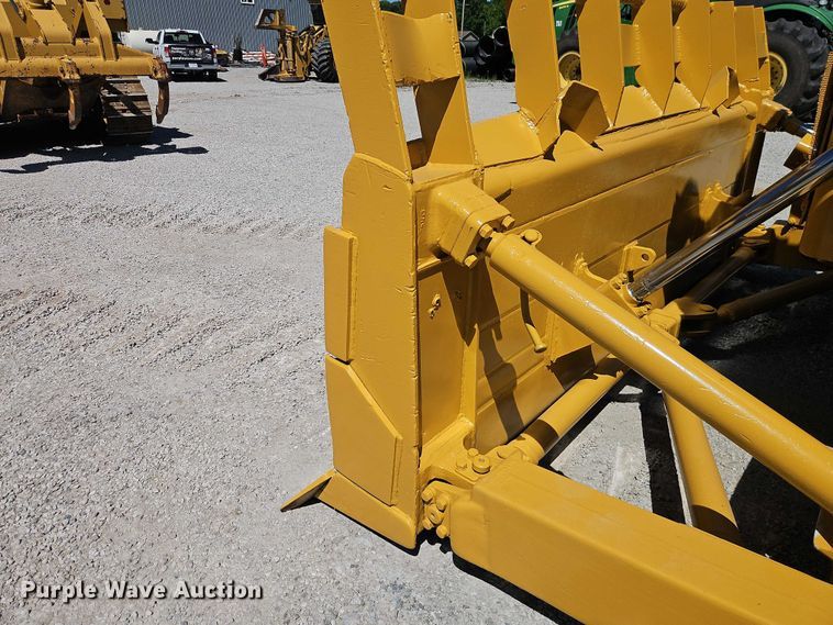 image for item FN5682 1978 Caterpillar D7G dozer