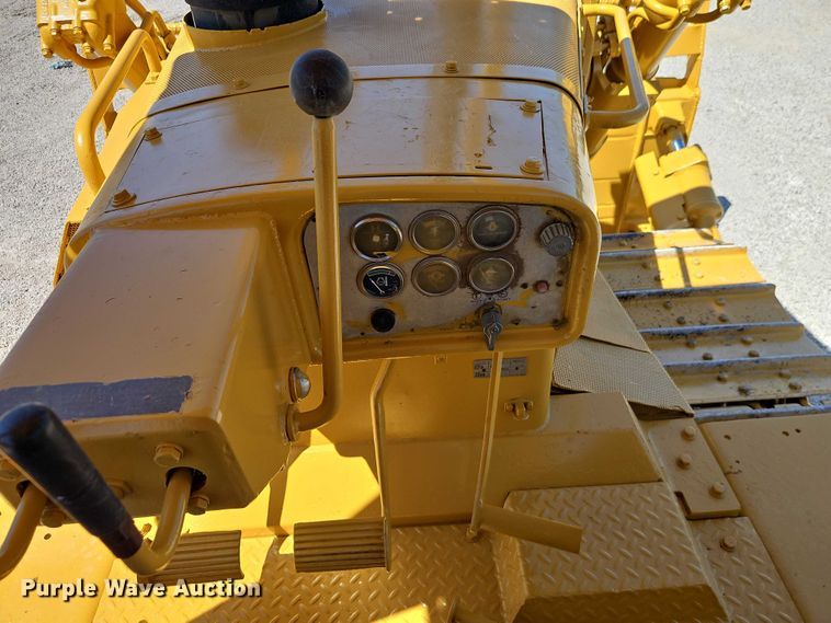 image for item FN5682 1978 Caterpillar D7G dozer