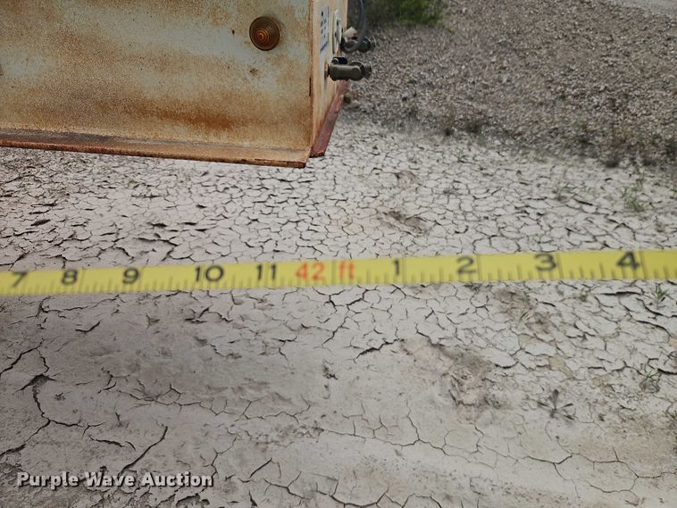 image for item FN5683 1977 Fruehauf C-40L equipment trailer