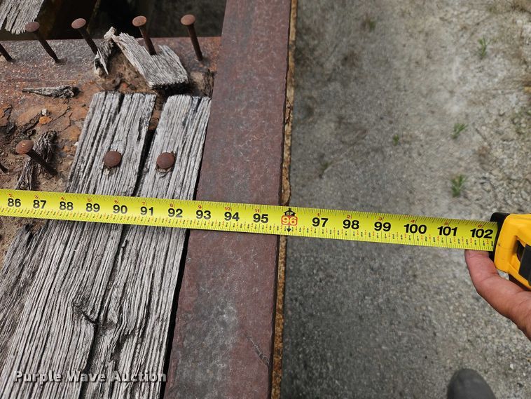 image for item FN5683 1977 Fruehauf C-40L equipment trailer
