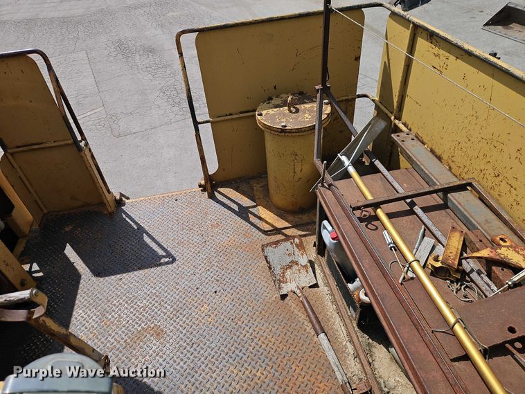 image for item FN5684 CMI TR-225B trimmer